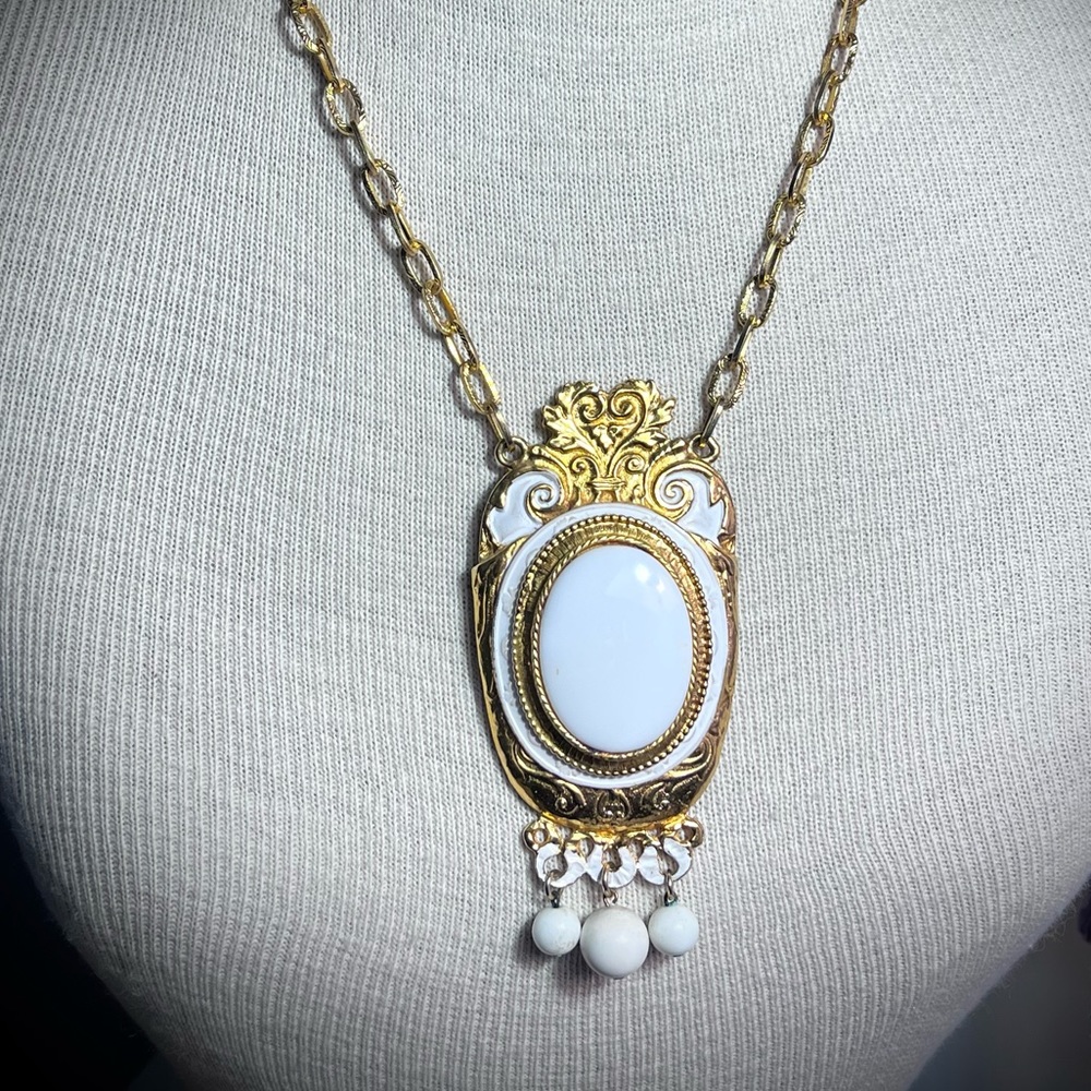 Vintage Statement Necklace Bold Chunky Runway Gold White MCM Hollywood Regency